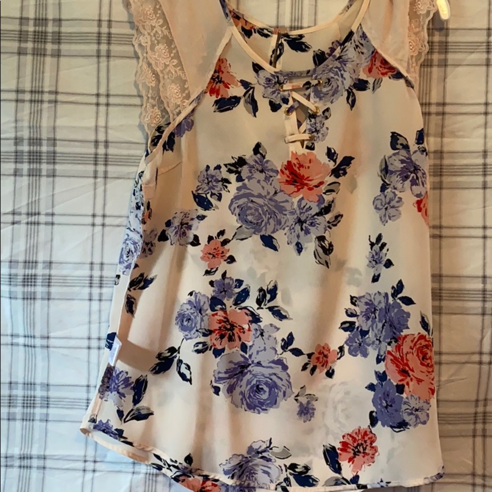 floral top